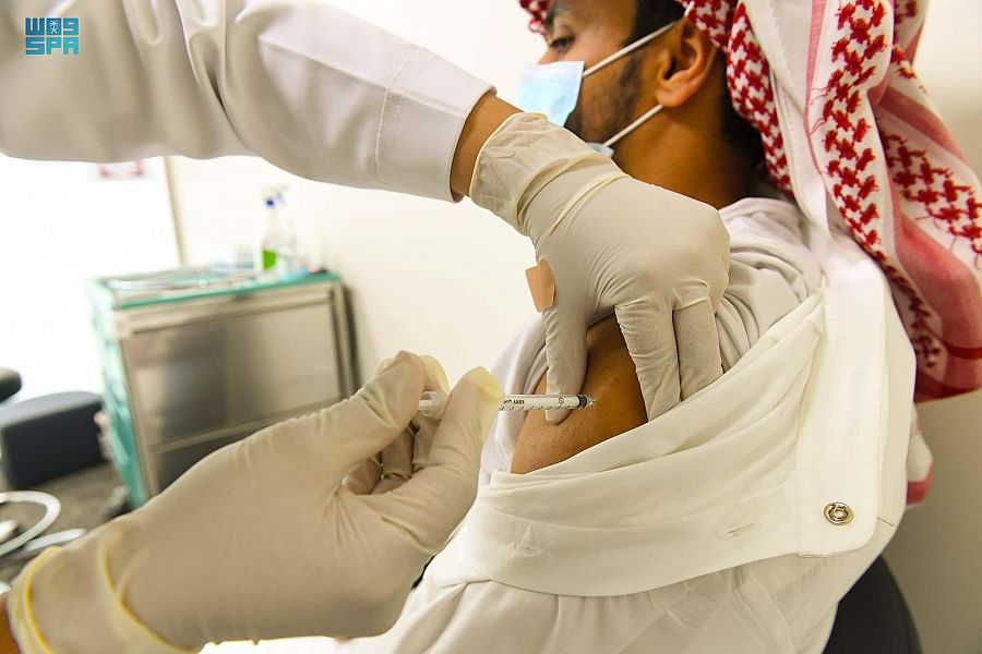 إعطاء 45.7 مليون جرعة من لقاح كورونا في السعودية