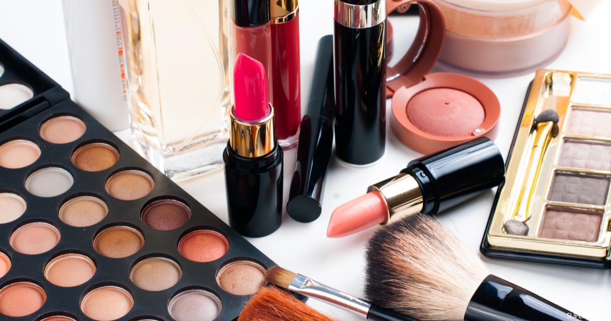 5 أخطاء شائعة تؤثر في صلاحية منتجات التجميل