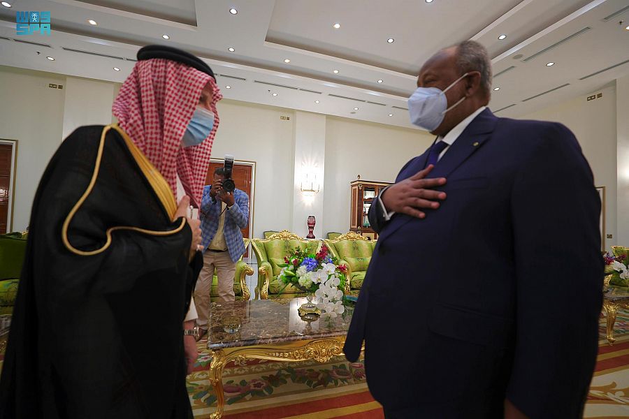 نيابة عن الملك سلمان.. قطان يشارك في مراسم تنصيب رئيس جيبوتي