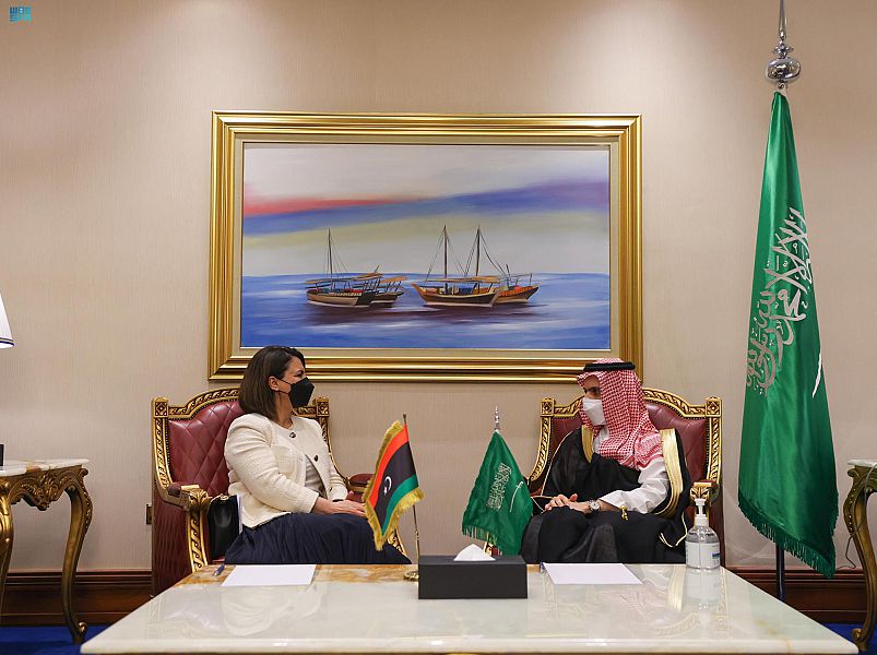 فيصل بن فرحان يلتقي وزيرَي خارجية ليبيا وموريتانيا في الدوحة