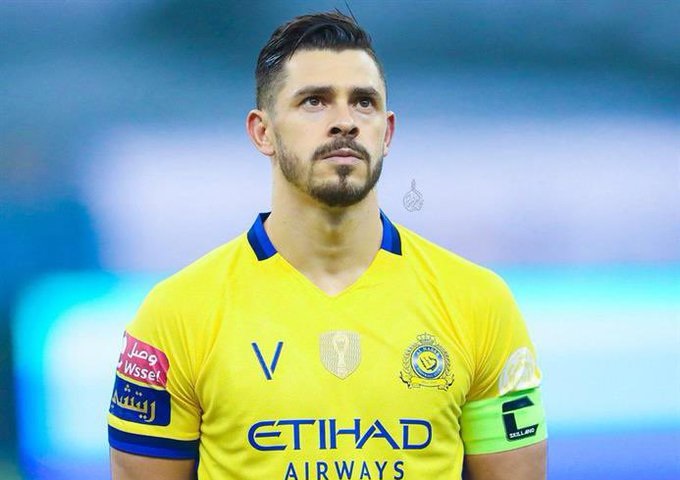 جوليانو لاعب النصر السابق