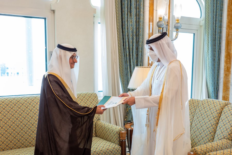 قطر تتسلم أوراق اعتماد سفير المملكة الأمير منصور بن خالد بن فرحان