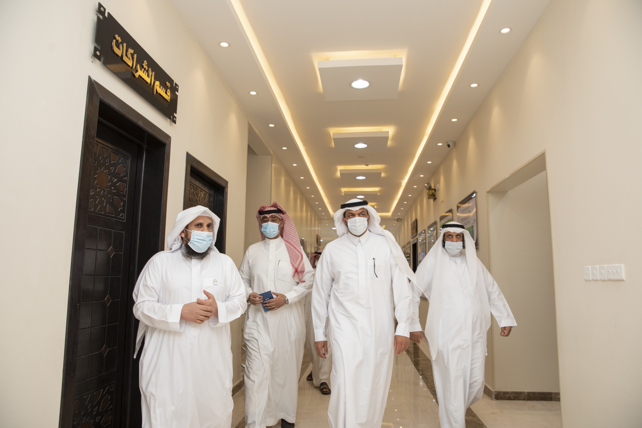 رئيس جامعة حفر الباطن يزور جميعة تراؤف