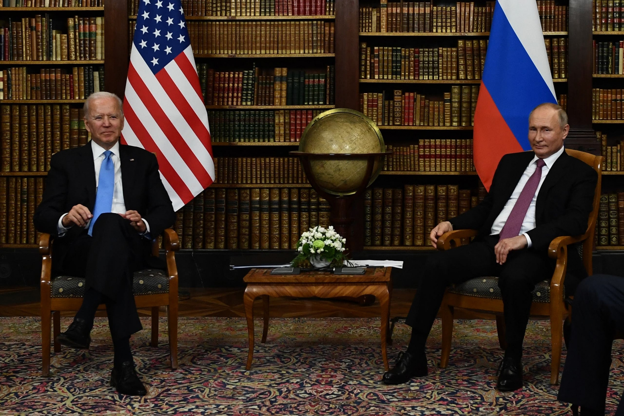 بيان أمريكي روسي: نعمل للحد من مخاطر النزاعات المسلحة والحرب النووية