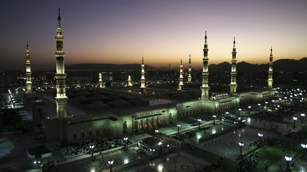 شؤون المسجد النبوي: 2500 موظف و4 آلاف عامل لاستقبال المصلين يوم عرفة وصلاة العيد