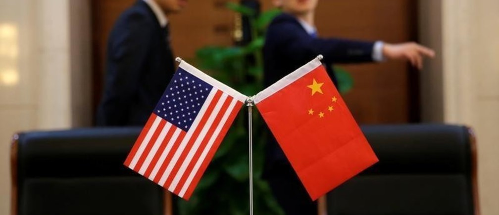 تصاعد حدة الخلاف والتهديد بين أمريكا والصين 