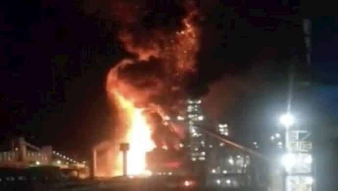  انفجار بمصنع للصلب في إيران تبعه اندلاع حريق ضخم