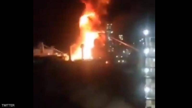 انفجار بمصنع للصلب في إيران تبعه اندلاع حريق ضخم