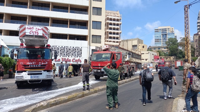 حريق كبير بفندق لافيدا في بيروت