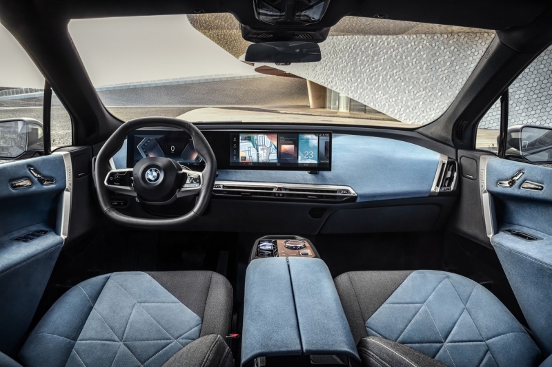 شاهد سيارة iX BMW الجديدة تبدو وكأنها من المستقبل  (3)