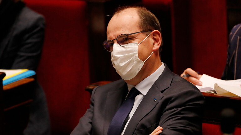 رئيس وزراء فرنسا يخضع للعزل الذاتي
