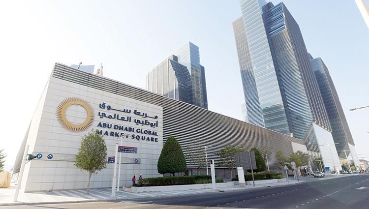 قيمة سوق أبوظبي تتجاوز تريليون درهم للمرة الأولى