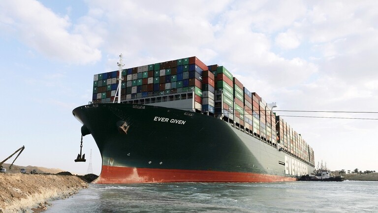 ميناء صيني يضع التجارة العالمية في اختبار صعب 