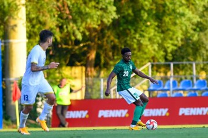 المنتخب السعودي ورومانيا