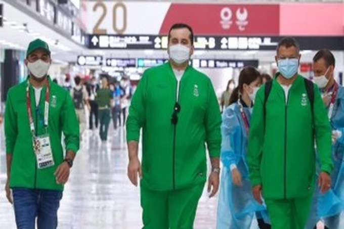 لقطات من وصول نائب رئيس الأولمبية السعودية إلى اليابان