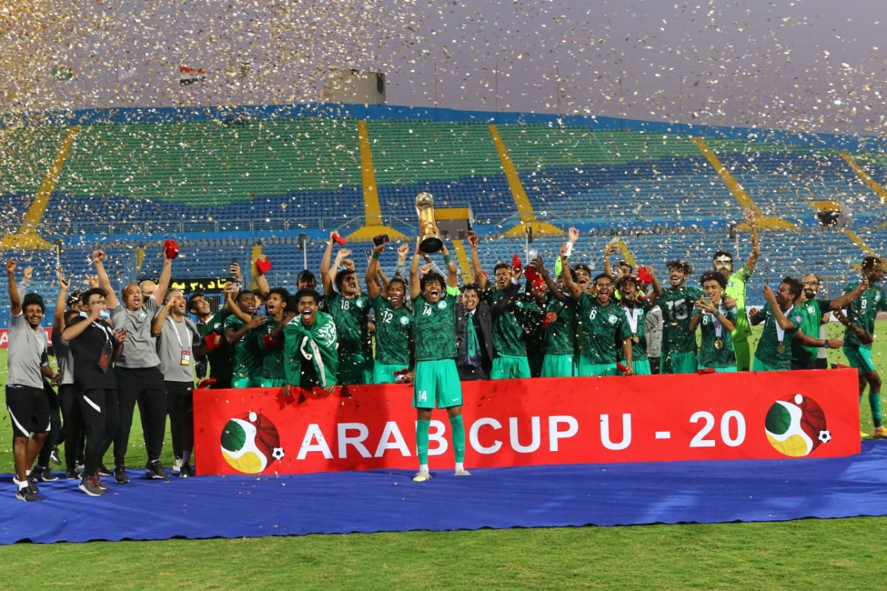لقطات من تتويج أخضر الشباب بـ كأس العرب