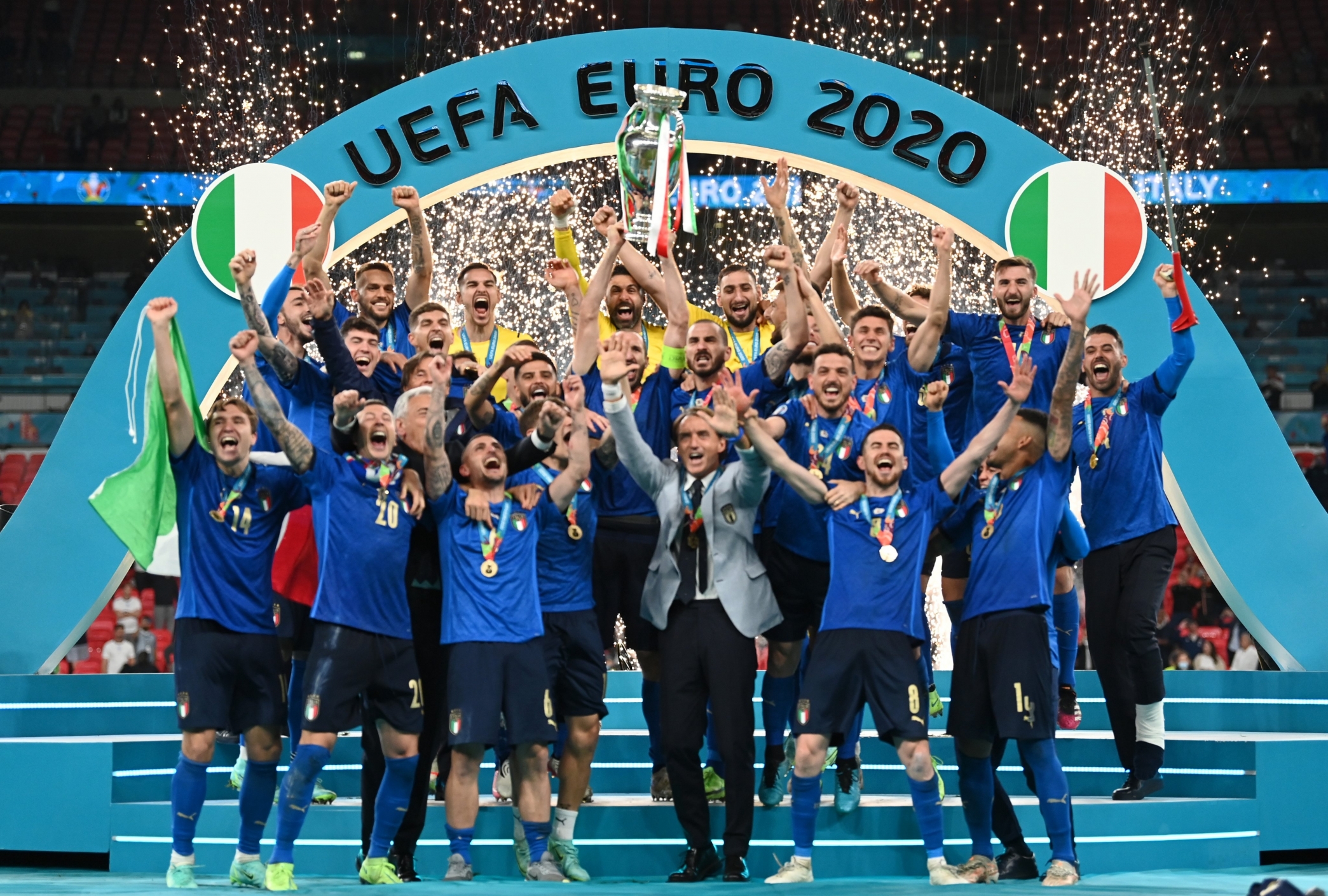 لقطات من تتويج المنتخب الإيطالي بـ يورو 2020
