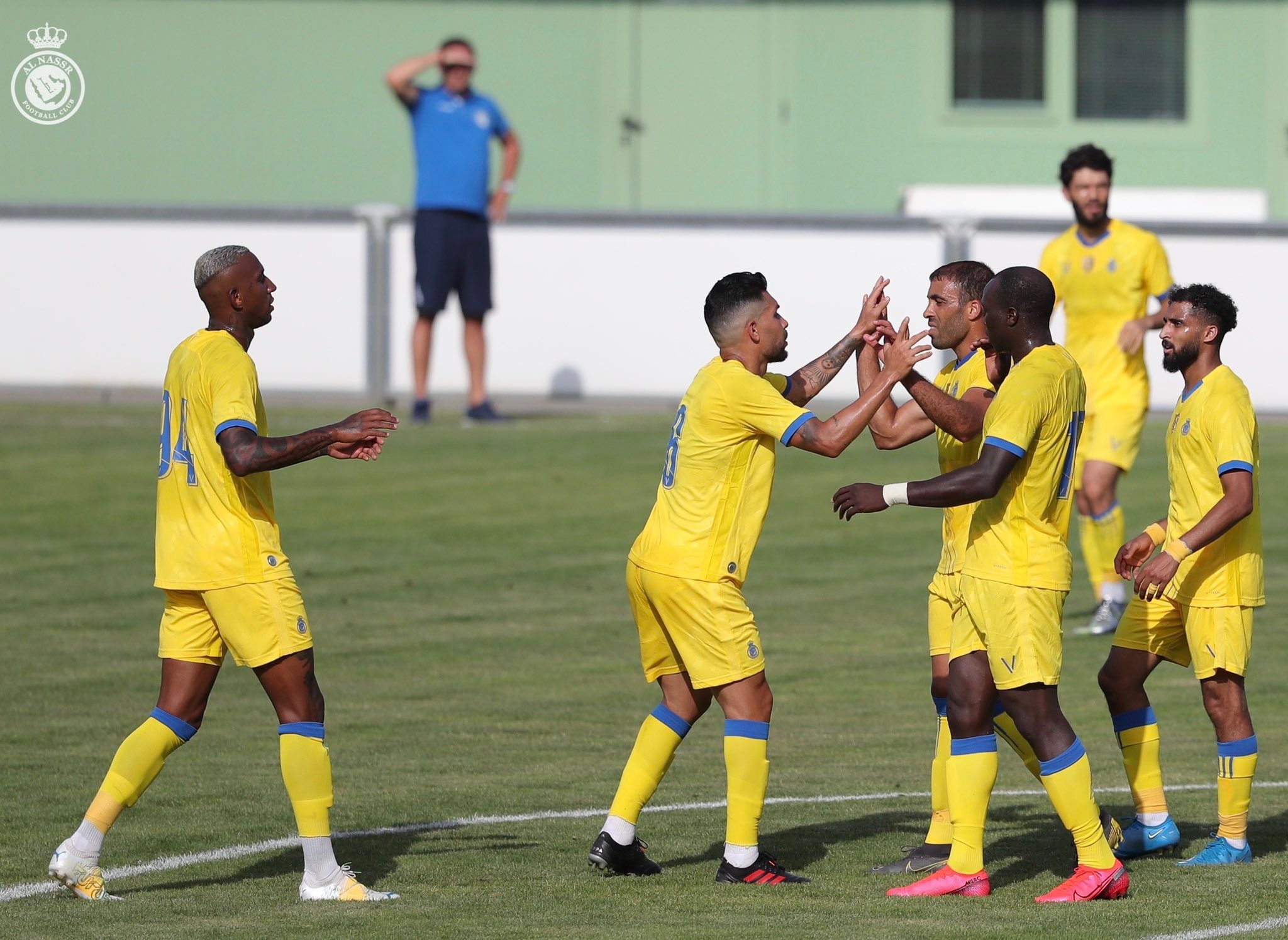 هل تؤثر الديون على صفقات النصر والأهلي والاتحاد؟!