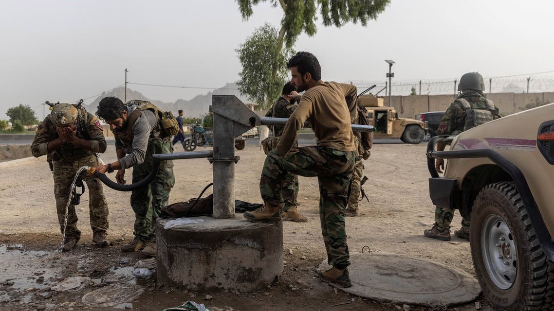 زعيم طالبان : أمرت المقاتلين بعدم ترهيب المدنيين في أفغانستان