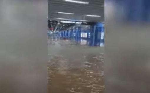 فيضانات الصين تغمر محطة مترو غوانشجو