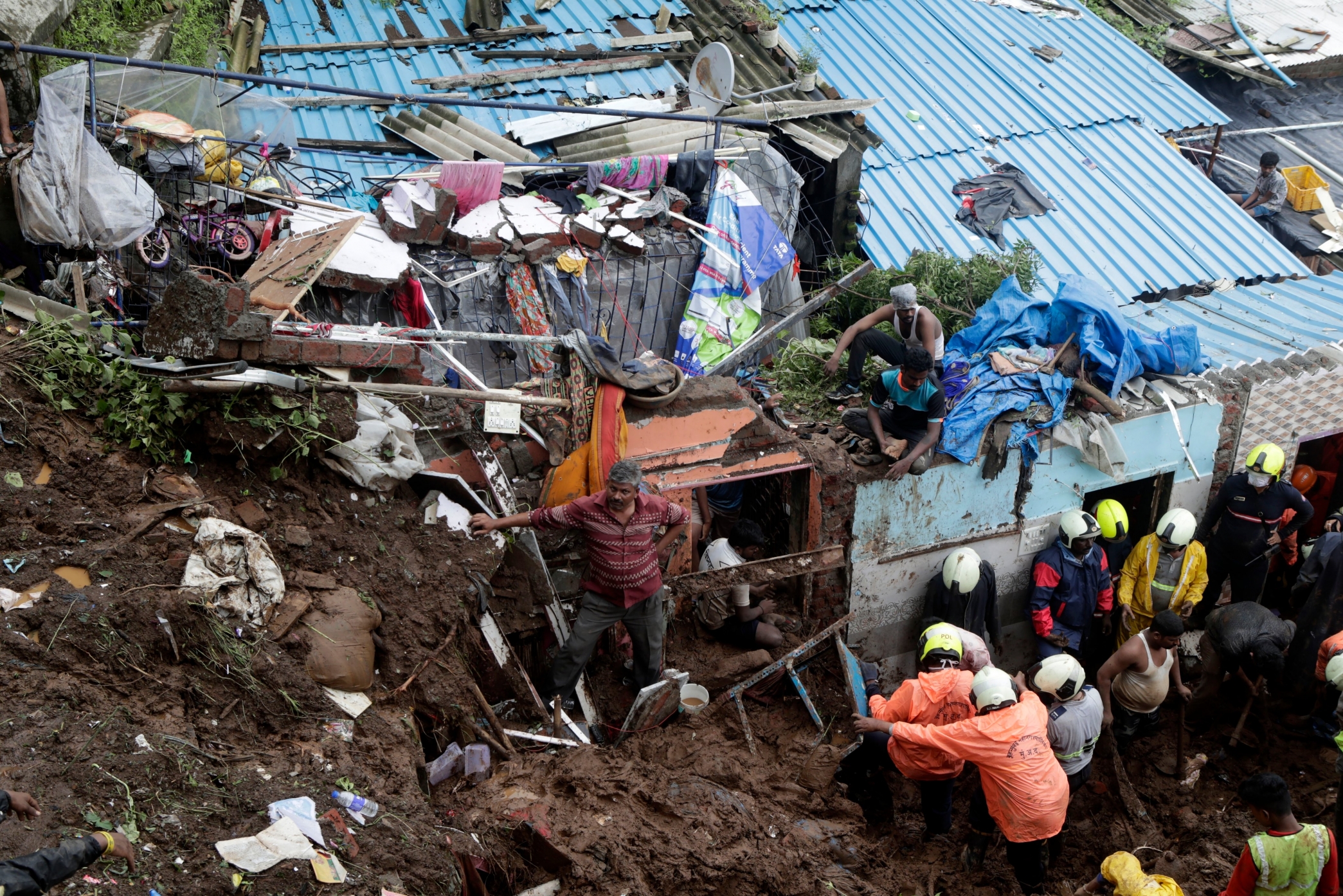 ارتفاع حصيلة ضحايا فيضانات الهند إلى 138 قتيلًا