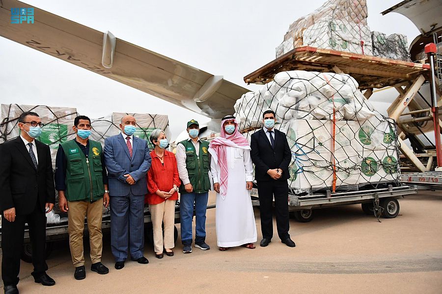 إنفاذًا لتوجيهات الملك سلمان.. وصول أولى طلائع الجسر الجوي السعودي الإغاثي إلى الجزائر