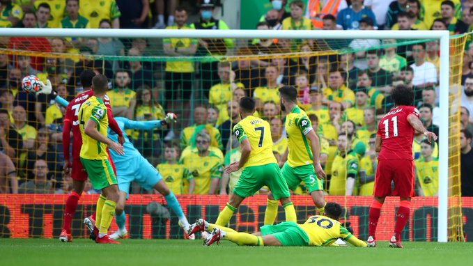 ليفربول يُسقط نوريتش سيتي بثلاثية في الدوري الإنجليزي