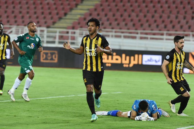 ورطة لـ رومارينيو مع إدارة الاتحاد