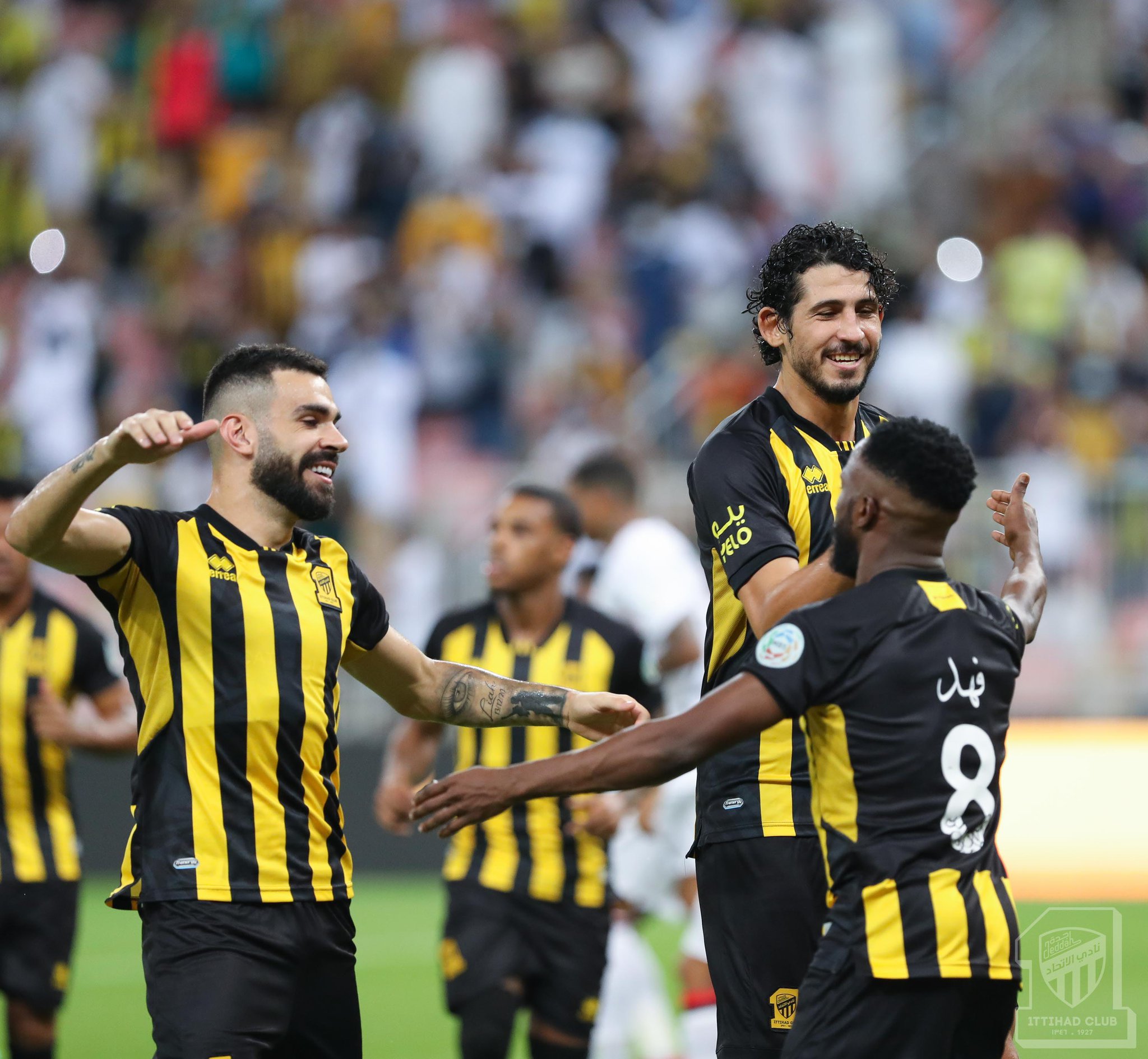 الاتحاد يتقدم بثلاثية نظيفة في الشوط الأول