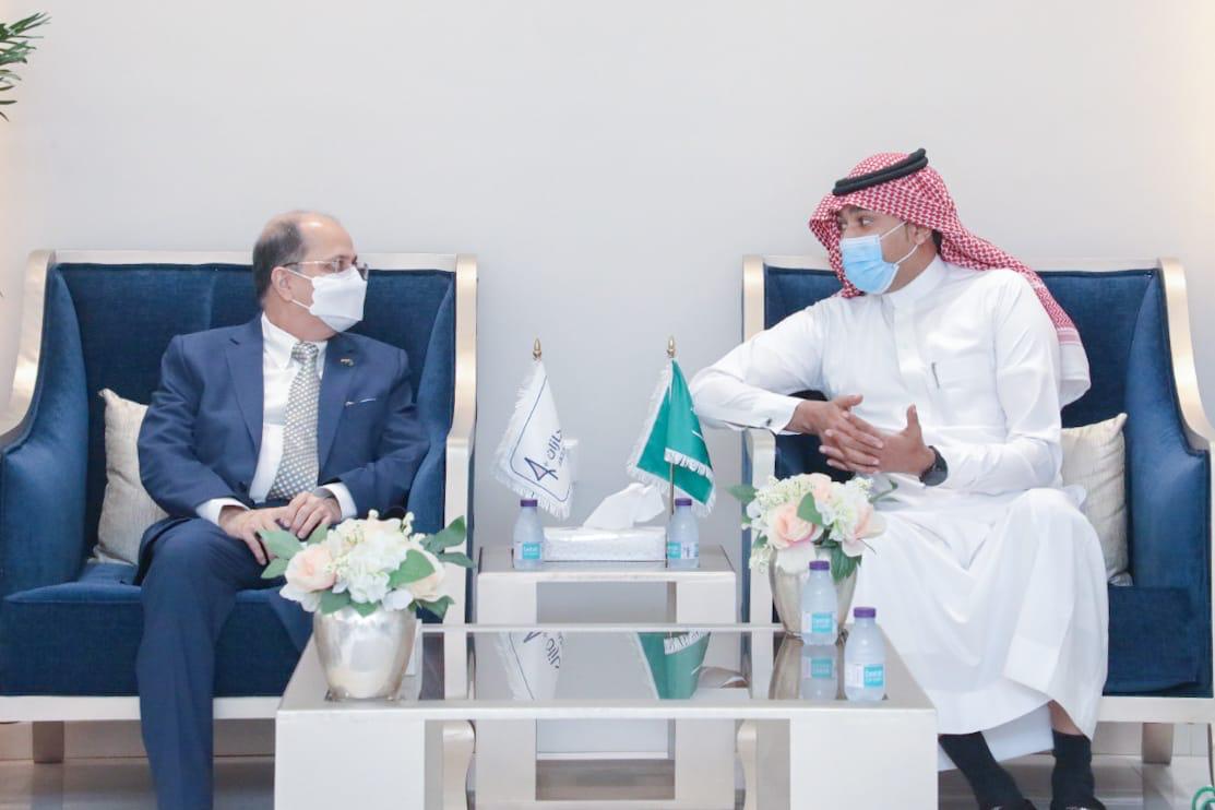 غرفة جازان تدعو رجال الأعمال الهنود للاطلاع على الفرص الاستثمارية غرفة جازان تدعو رجال الأعمال الهنود للاطلاع على الفرص الاستثمارية