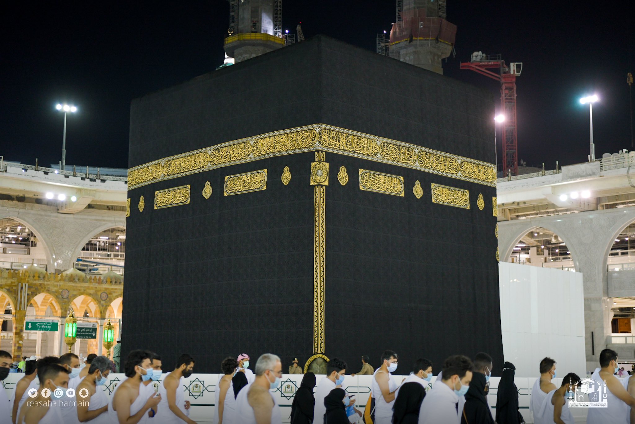 مراحل صناعة ثوب الكعبة المشرفة
