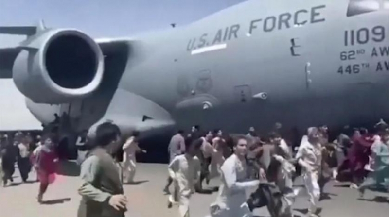 العثور على بقايا بشرية بعجلة طائرة عسكرية قادمة من كابل