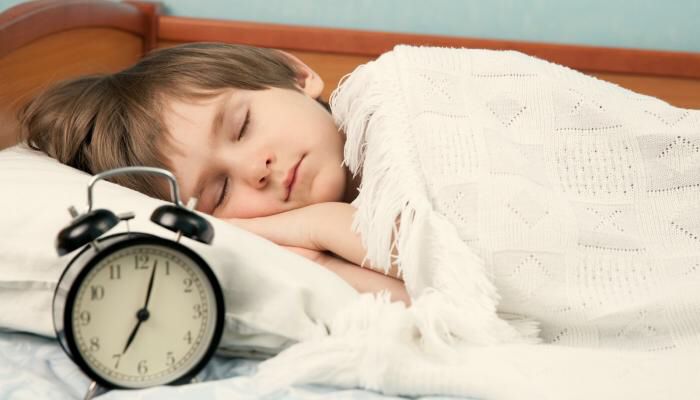 النمر: نوم الطلاب أقل من 8 ساعات يوميًّا يقلل التركيز