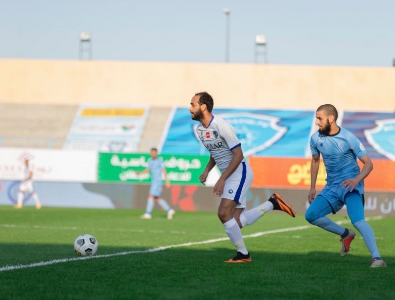 الهلال ضد الباطن