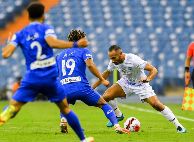 الهلال والباطن 1