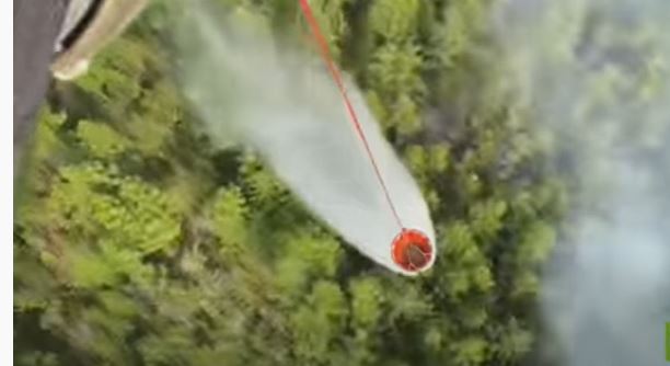 المروحيات تكافح حرائق الغابات في روسيا