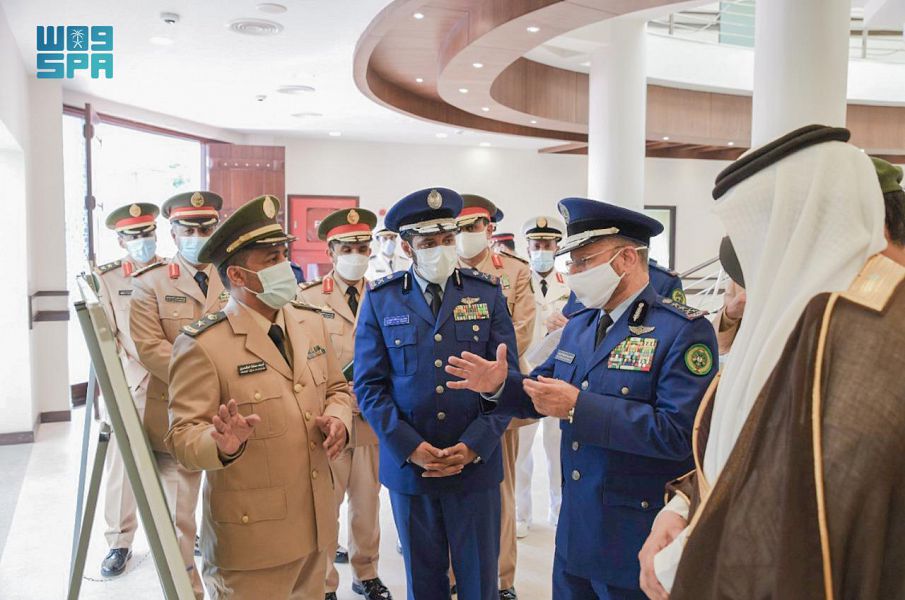 رئيس الأركان يفتتح مقر الملحقية العسكرية السعودية في باكستان