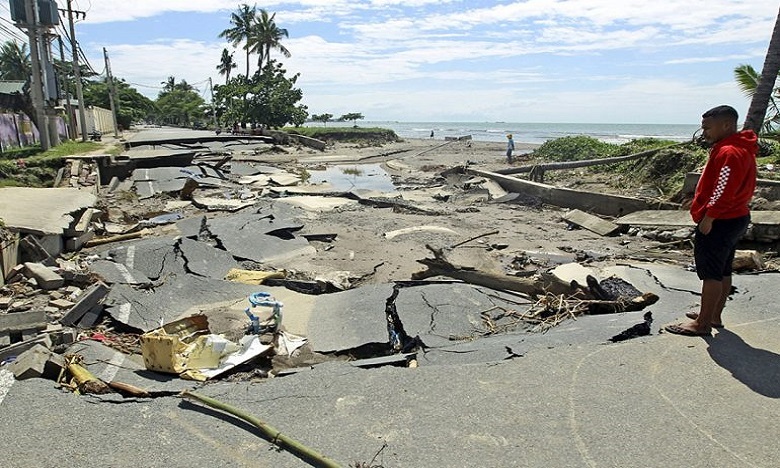 زلزال عنيف بقوة 6.1 درجة يضرب سواحل بإندونيسيا
