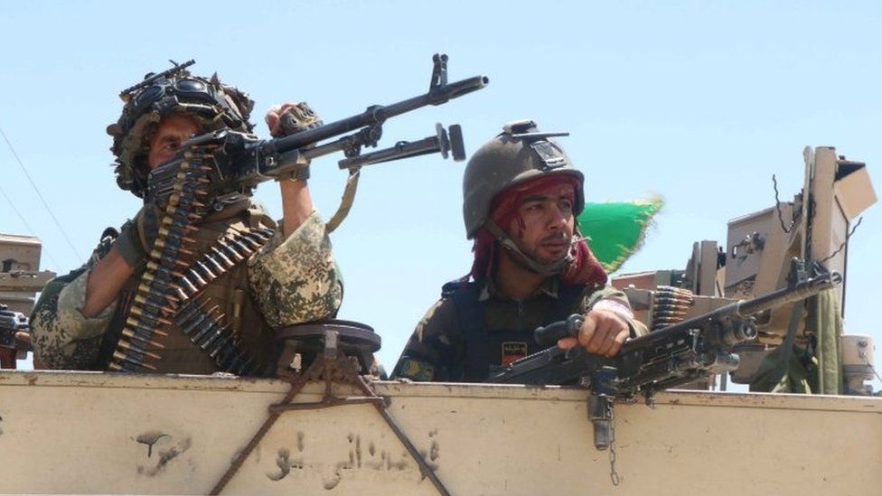 طالبان تهاجم مزار شريف من 4 محاور وتقترب من كابول