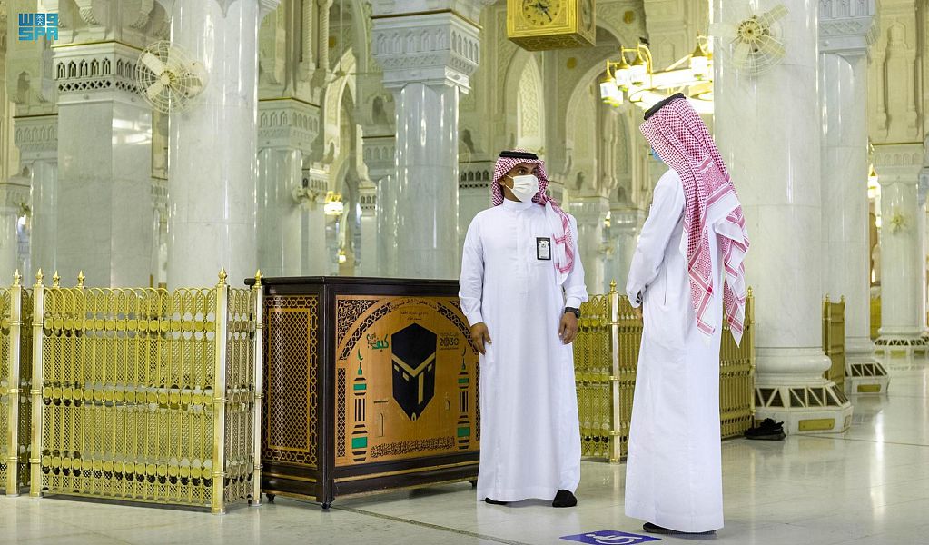 مصلى لترجمة خطبة الجمعة بلغة الإشارة في المسجد الحرام