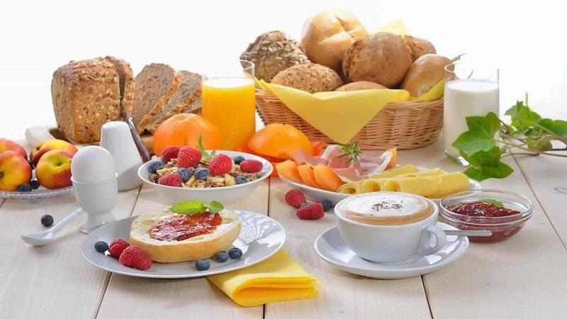 4 أطعمة فطور قد تزيد خطر الإصابة بسرطان الفم
