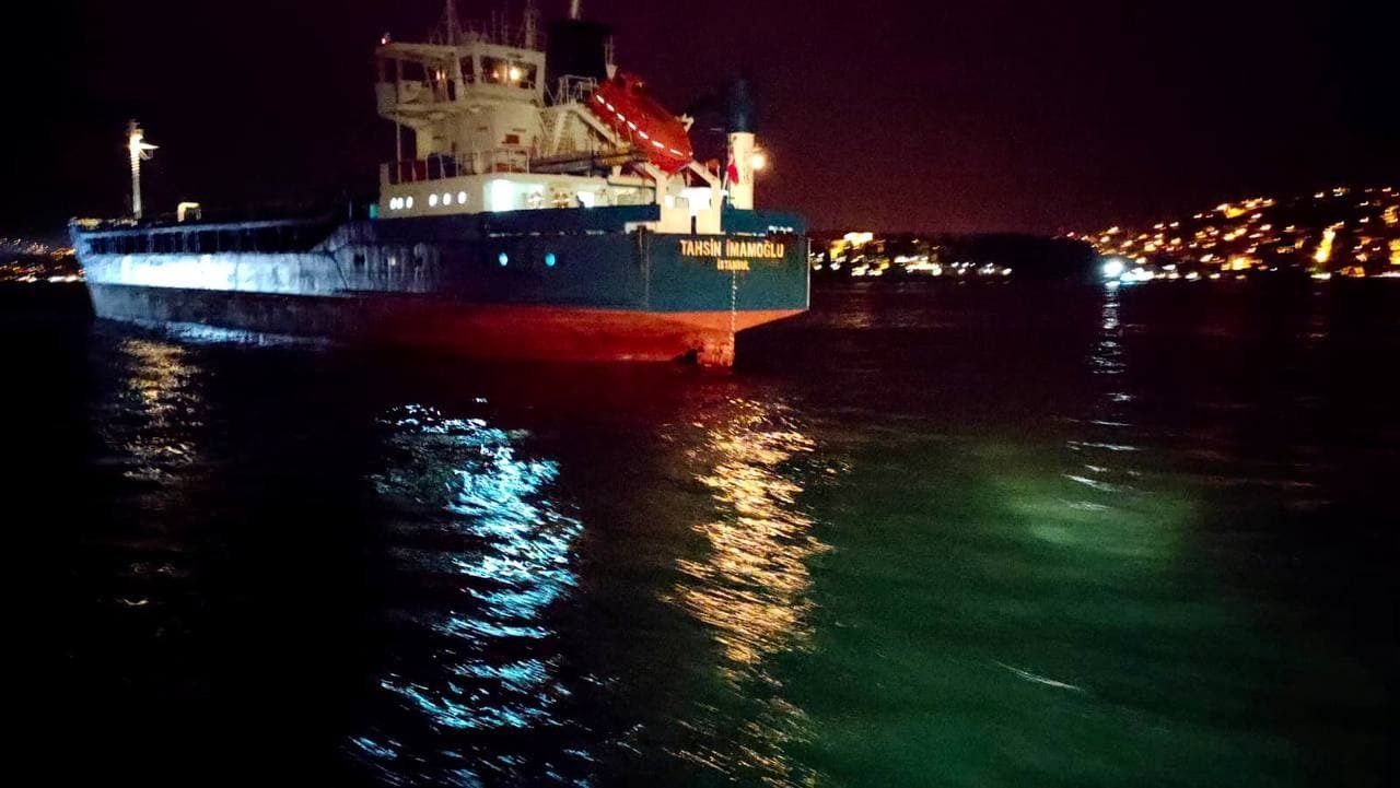 اصطدام سفينة شحن روسية مع أخرى تركية في مضيق البوسفور