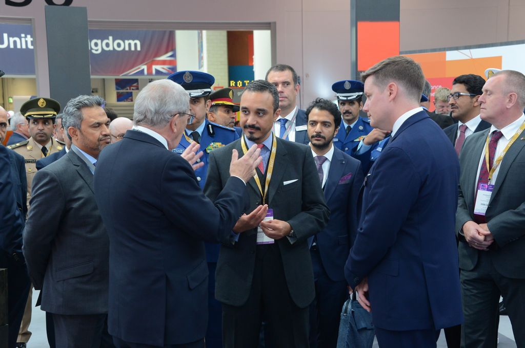 سفير السعودية يزور جناح المملكة في معرض معدات الدفاع والأمن الدولي بلندن