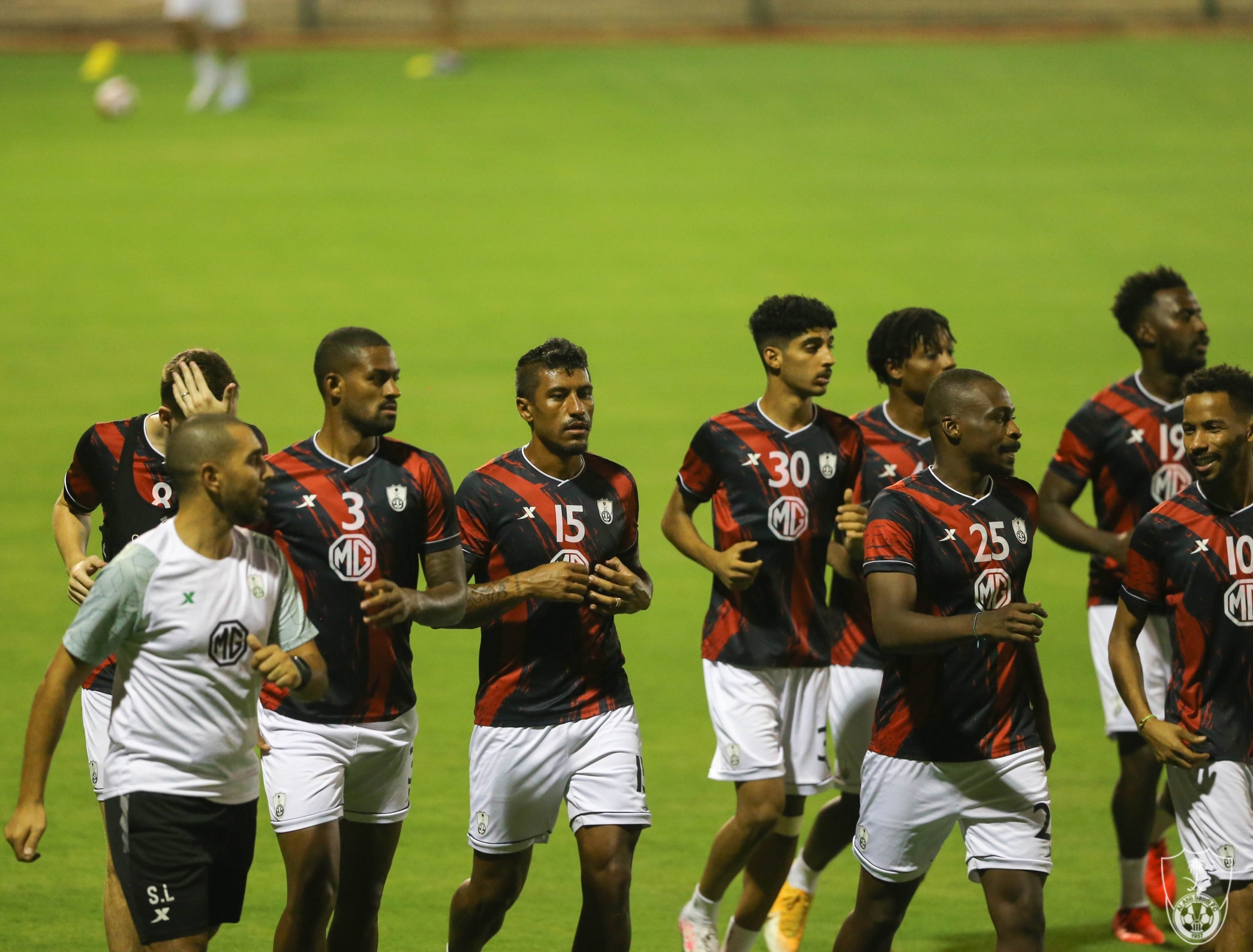 مطالب النجم الأحمر تُورط الأهلي