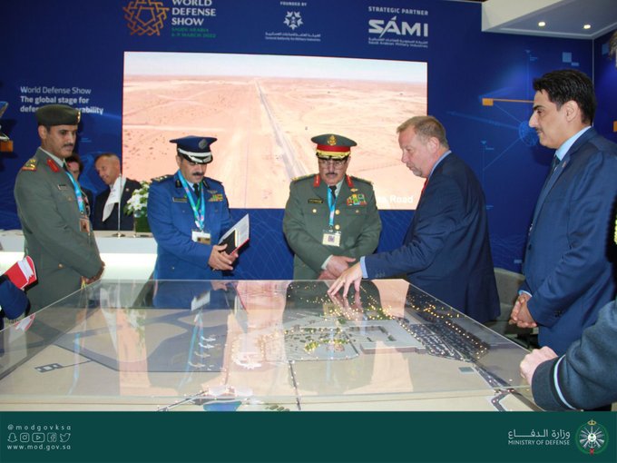 العمرو يرأس وفد المملكة بالمعرض الدولي لمعدات الدفاع والأمن بلندن