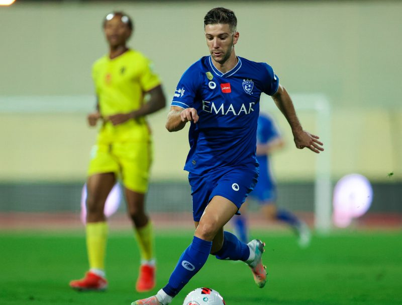 لوسيانو فيتو - الهلال والحزم