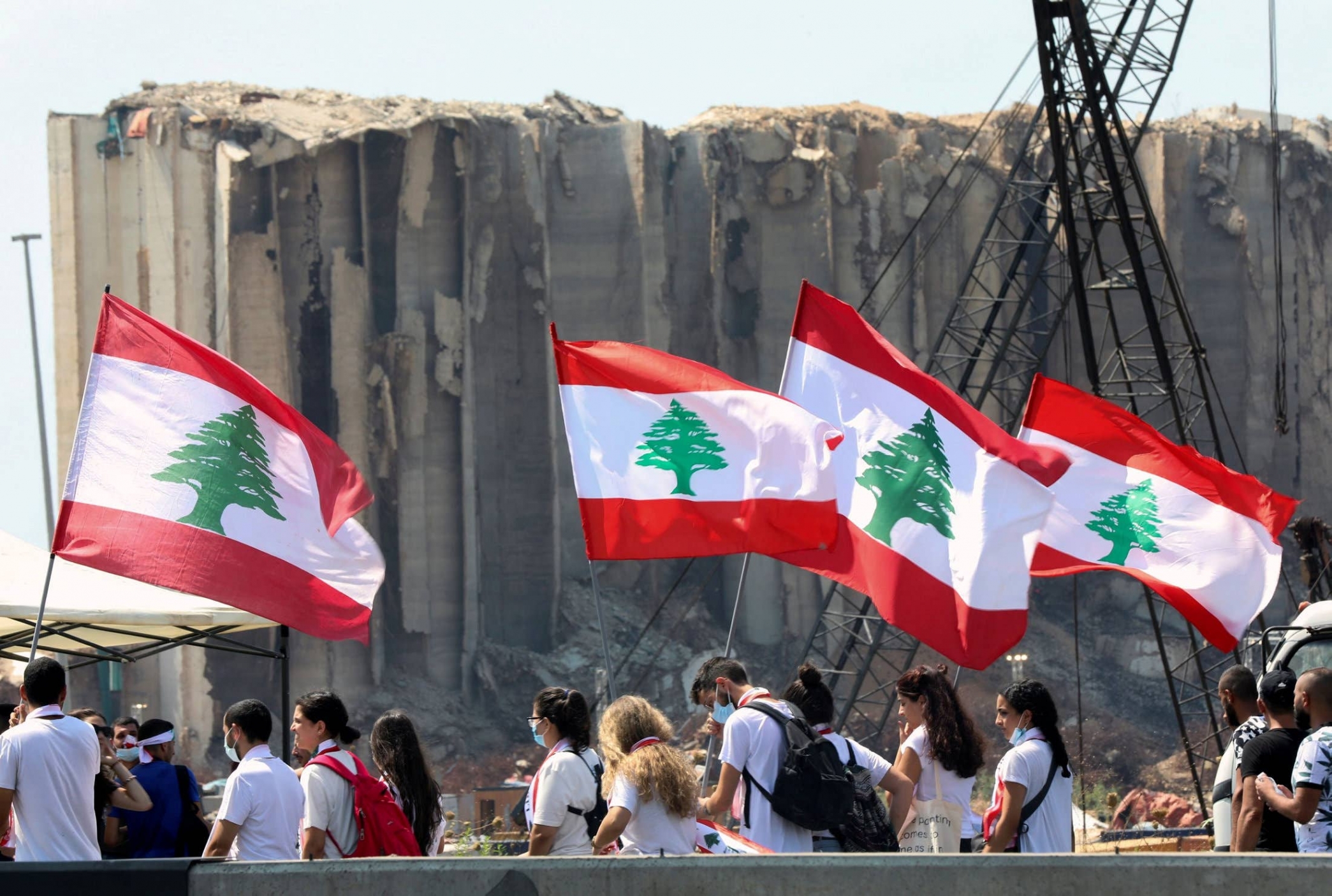 وليد جنبلاط عن أزمة المحروقات : الكهرباء أردنية والغاز مصري فأين لبنان؟
