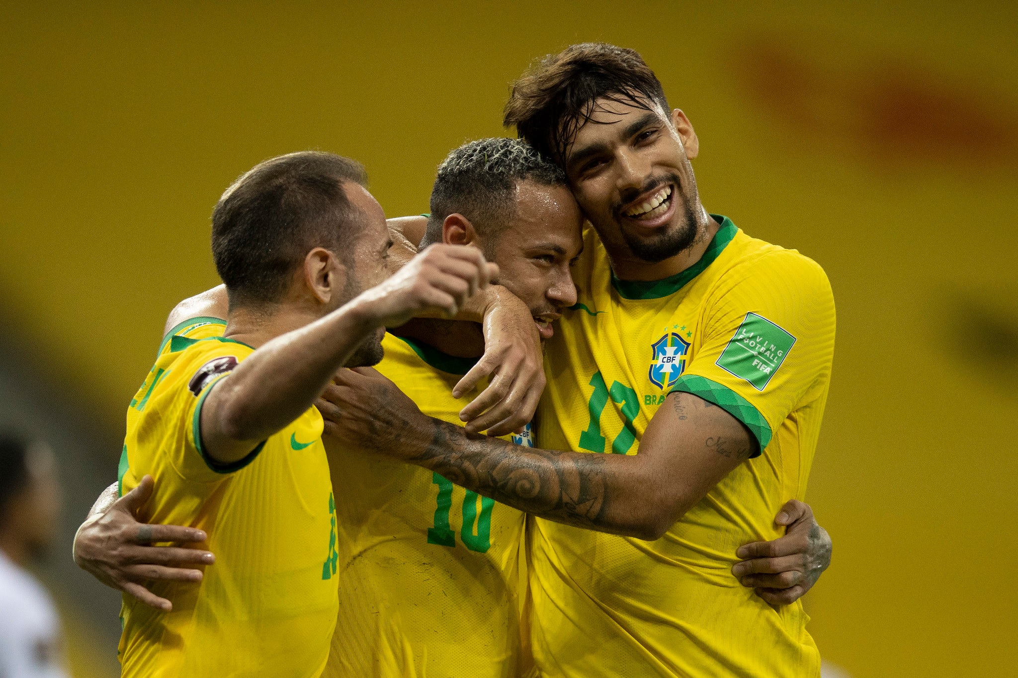 نيمار يخطف الأنظار مع منتخب البرازيل