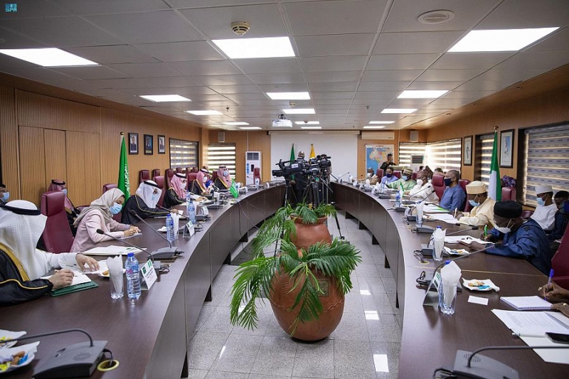 وزير الخارجية في أبوجا