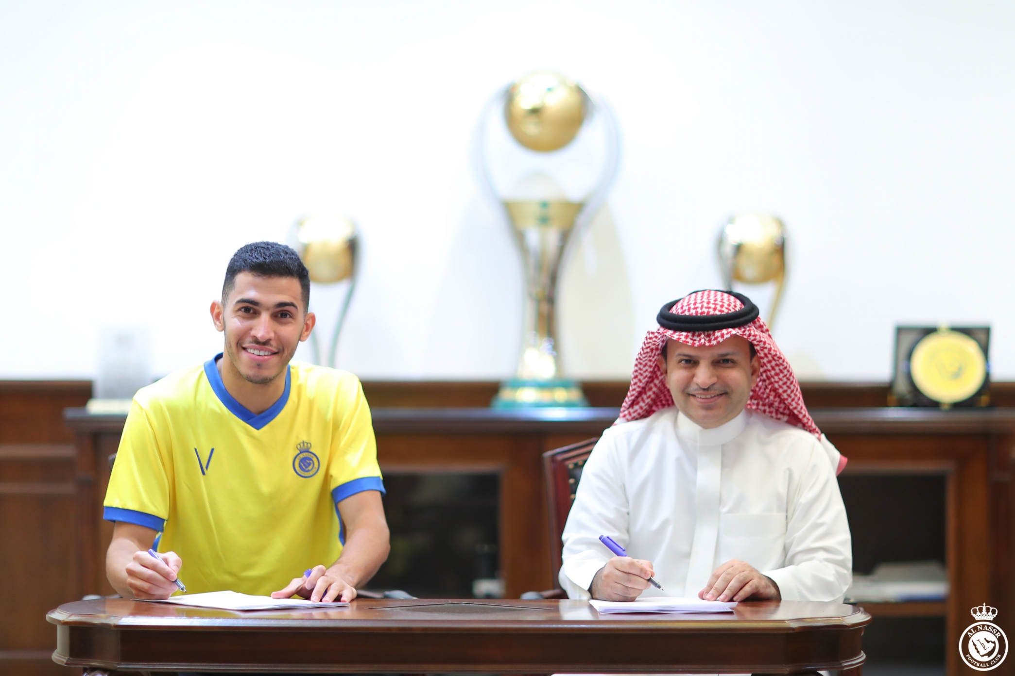 النصر يمدد عقد سلطان الغنام